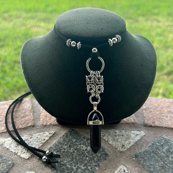 Handmade maille necklace with black obsidian bullet adjustable choker boho goth - Picture 9 of 16